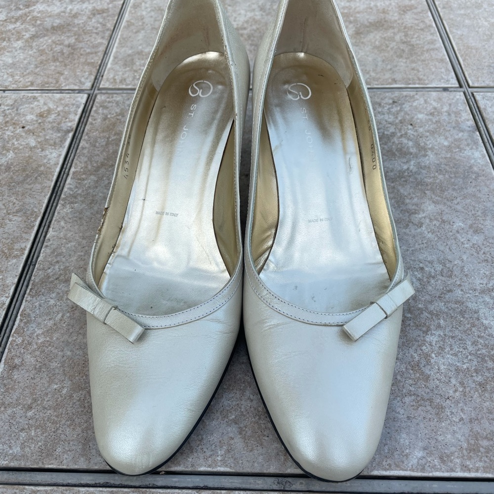 St. John shoes size 8